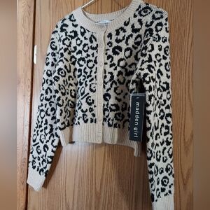 *NWT* MADDEN GIRL SWEATER